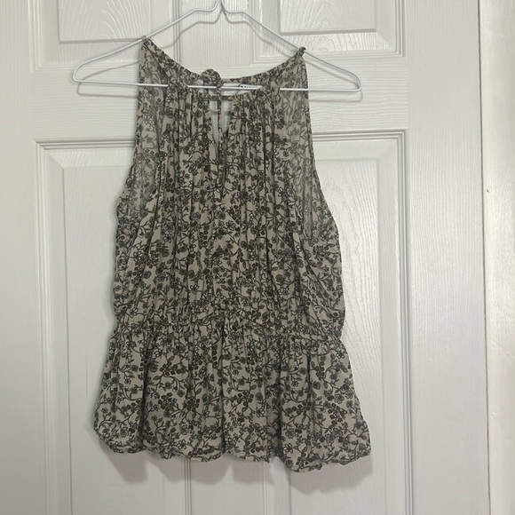 Tops - Old Navy Large‎ Floral Shirt